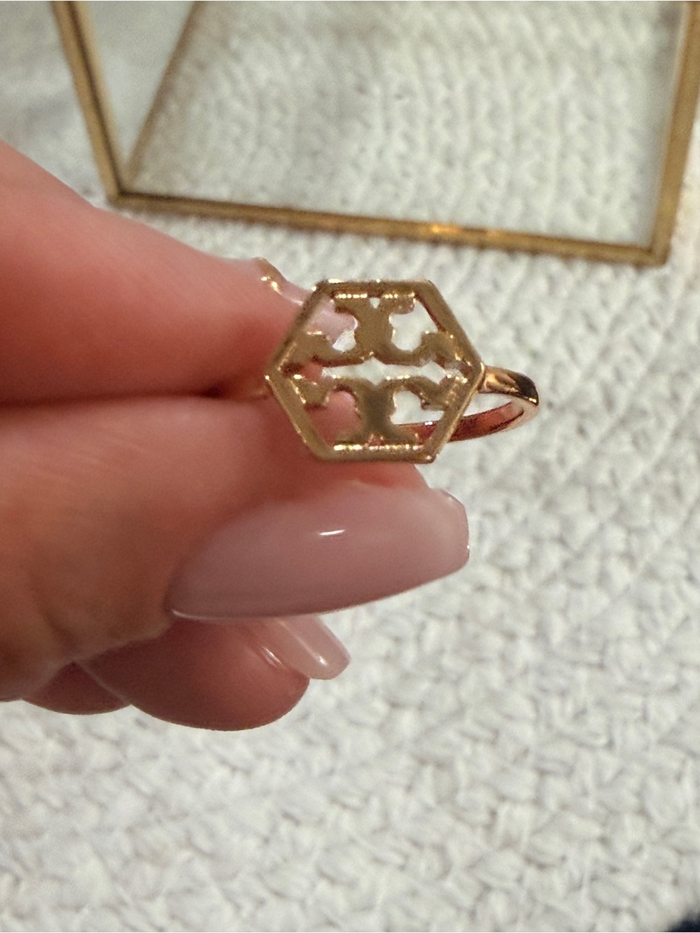 Tory Burch Gold Hexagonal Logo Openwork Ring | New + Dust Bag - Size 7 - Picture 3 of 7